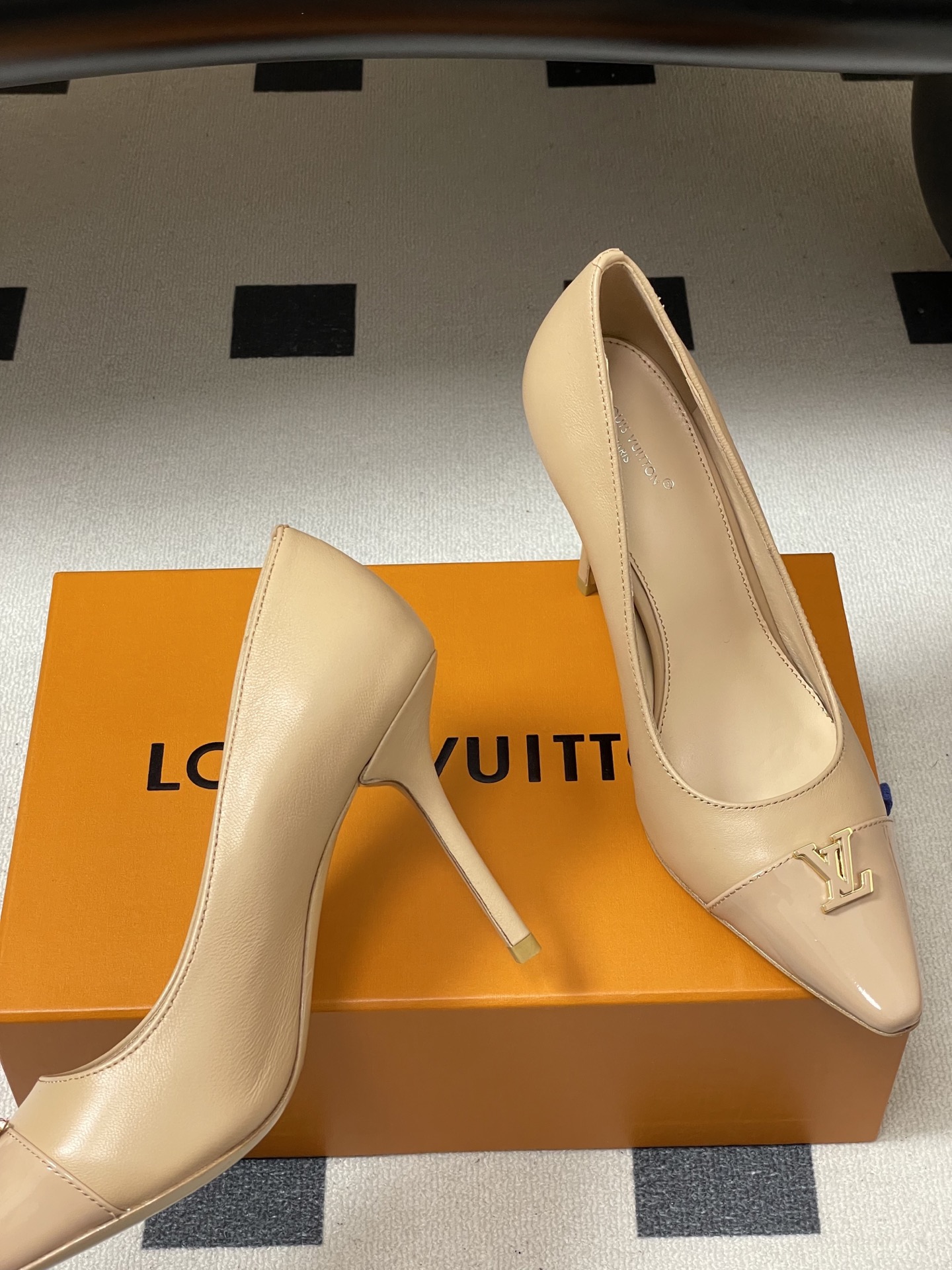 Women's high heels